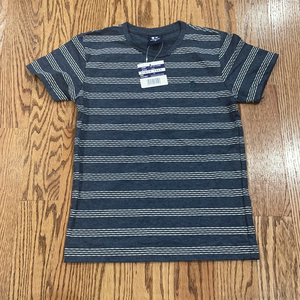 T shirt size 10 new kids